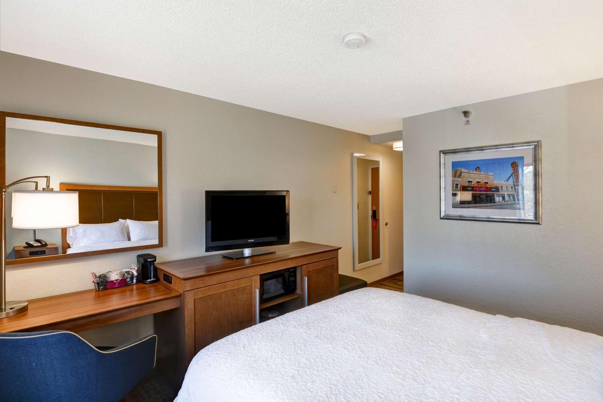 Hampton Inn Memphis Poplar Kültér fotó