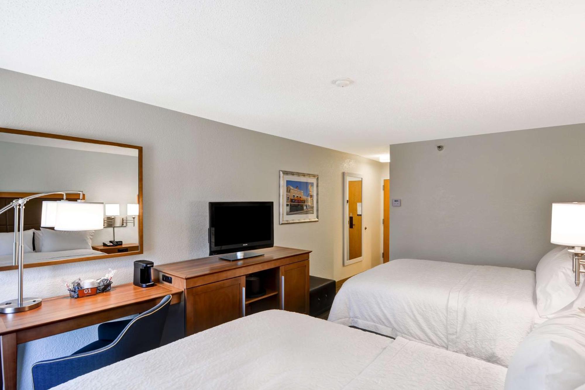 Hampton Inn Memphis Poplar Kültér fotó
