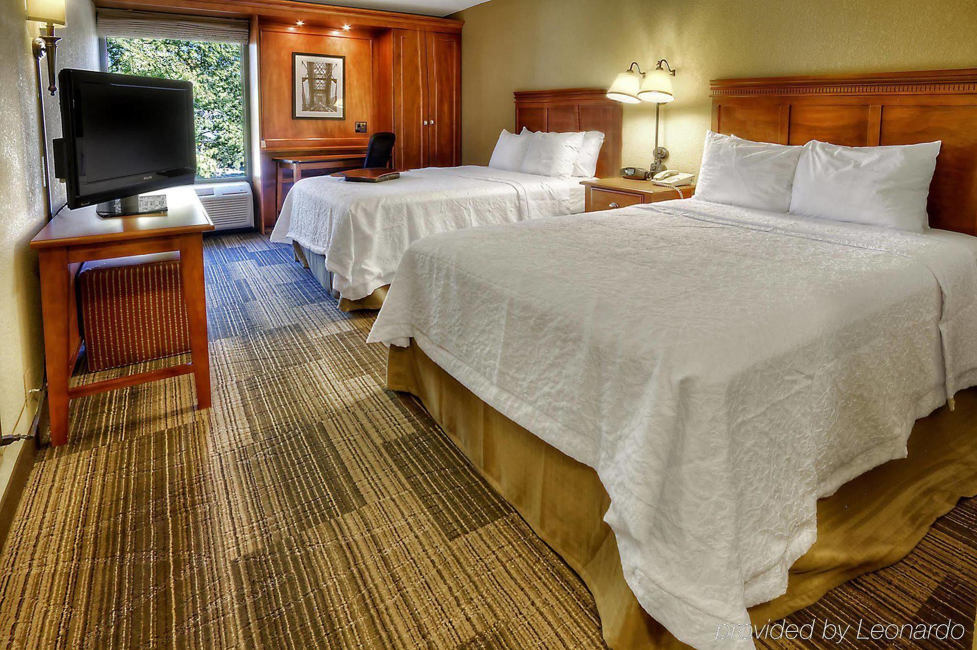 Hampton Inn Memphis Poplar Kültér fotó