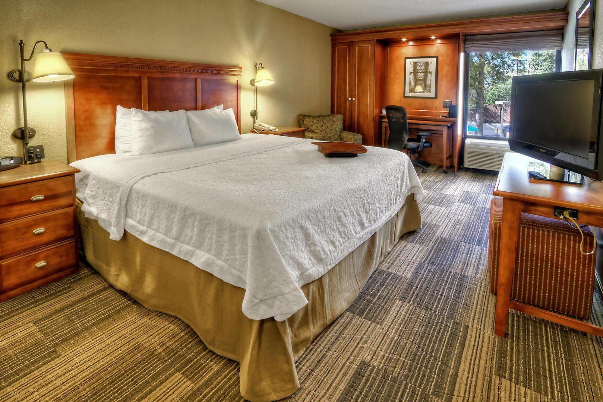 Hampton Inn Memphis Poplar Kültér fotó